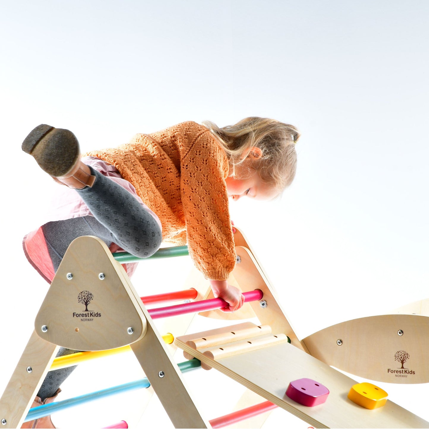 TOR Wooden Climbing Triangle inspired by E. Pikler